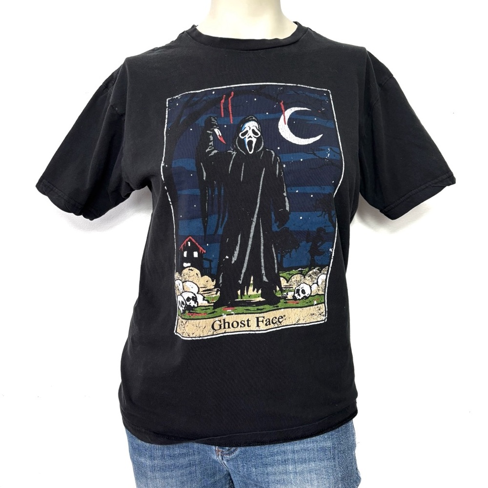 Ghost face graphic tee